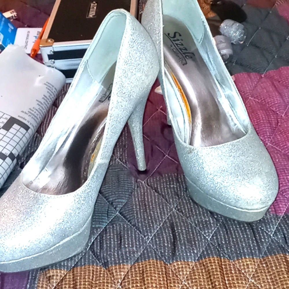 Silver glitter high heel shoes